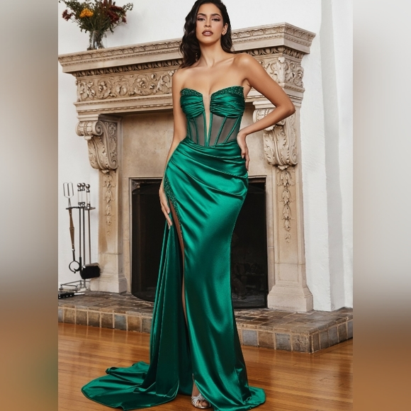 COPY - COPY - Satin strapless long  fitted gown. Emerald, black, red,mari gold,… - Picture 1 of 9